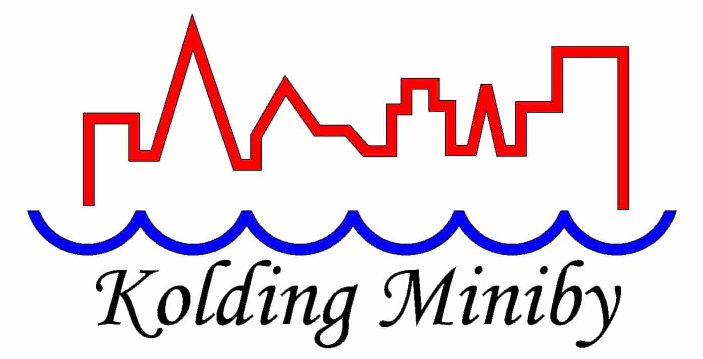 <strong><br>Et besøg værd for hele familien</strong><br><br>Kolding Miniby, kontor & værksted<br>Chr. 4 vej nr. 53, 6000 Kolding<br>Telf. +45 75540821<br>Mail koldingminiby@gmail.com<br>Cvr. nr. 31716179